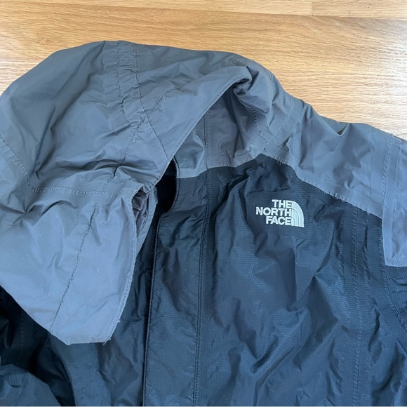 NORTH FACE Jacket M (10-12) - Picture 7 of 9